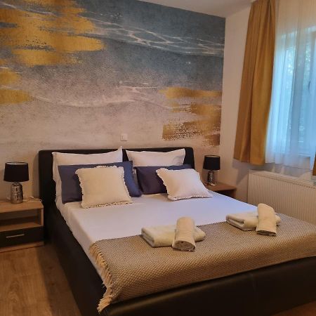 Apartments Miocic Zadar Bagian luar foto