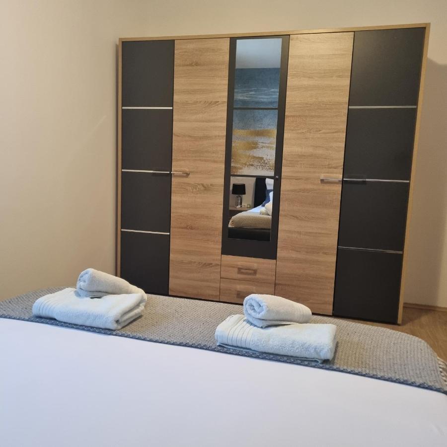 Apartments Miocic Zadar Bagian luar foto