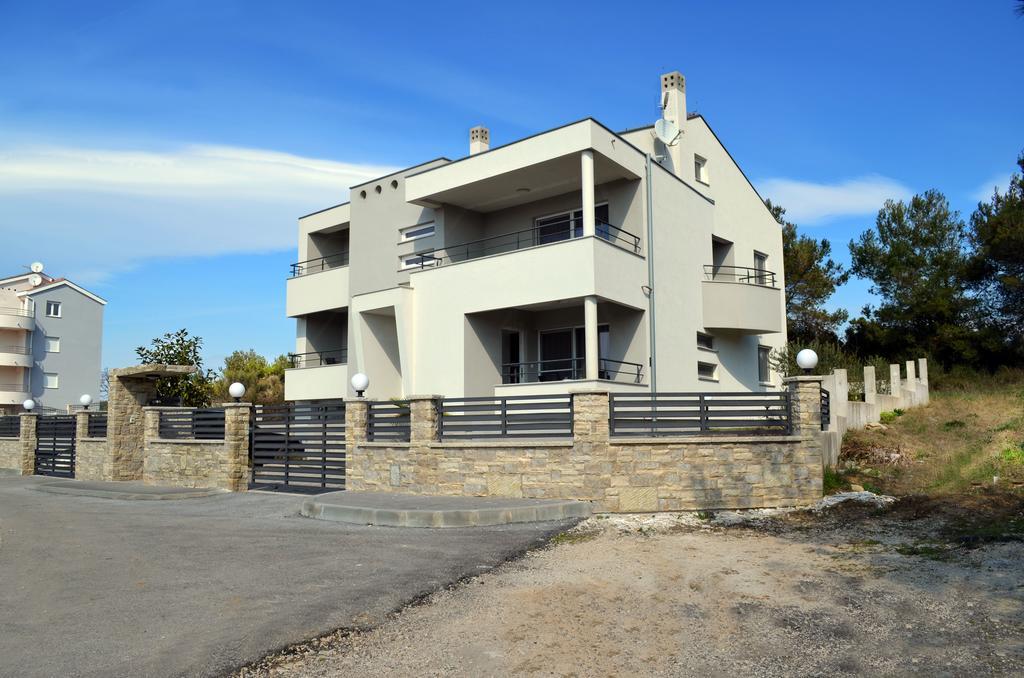 Apartments Miocic Zadar Bagian luar foto